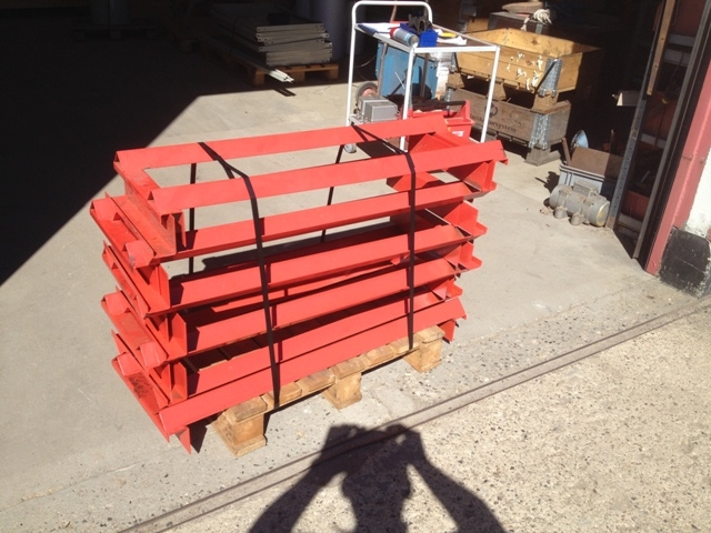 6876 - Tøndeholder for pallereol