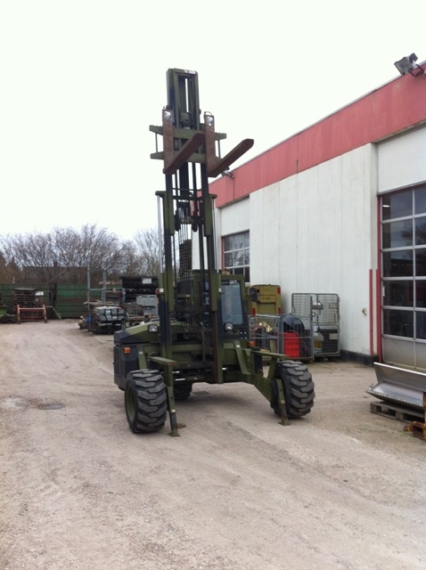 7509 - Medbringertruck / Gaffeltruck 3x3 diesel