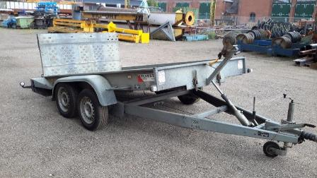 7875 - Thule maskintrailer