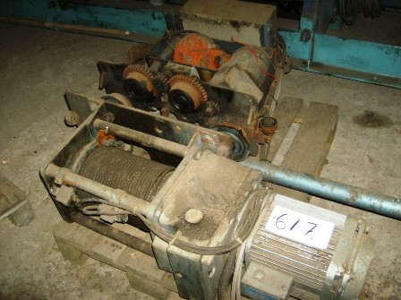 2423 - 617 - Munck Winch - Type 2821 B 11 B - 1.5 Tons - 2 strands