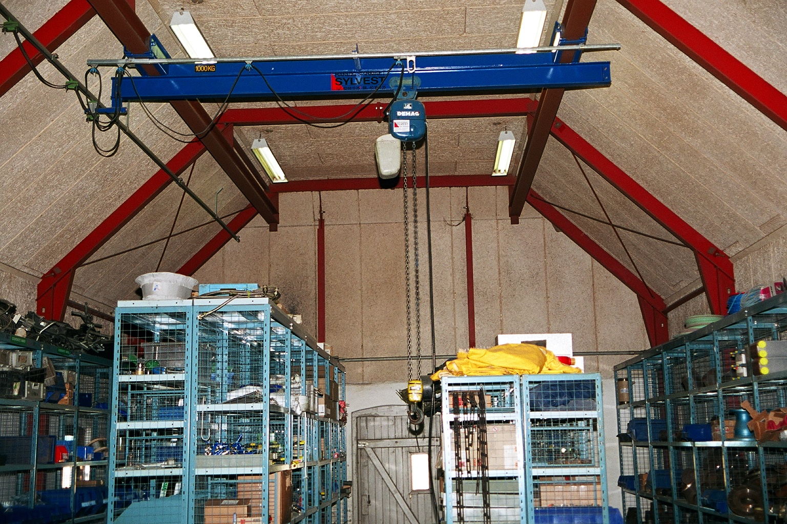 548 - EKSEMPEL - 1 Tons Traverskran Demag