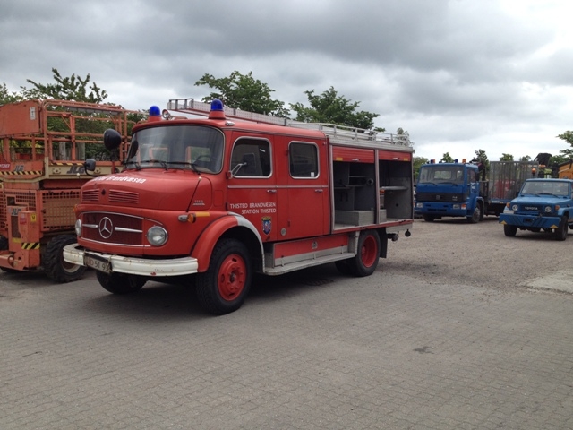 6431 - Brandbil - Mercedes-Benz - Type: 1113 - Motorsprøjte