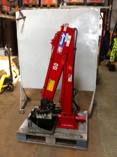 7517&nbsp;-&nbsp;Crane for truck